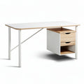 Bureau met houten tafelblad en drie lades afmetingen 120 x 60 x 75cm